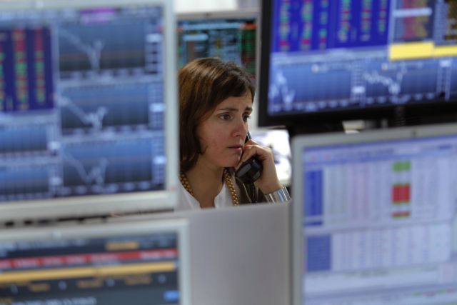 Πάνω από τα 1,36 δολάρια σκαρφαλώνει το ευρώ